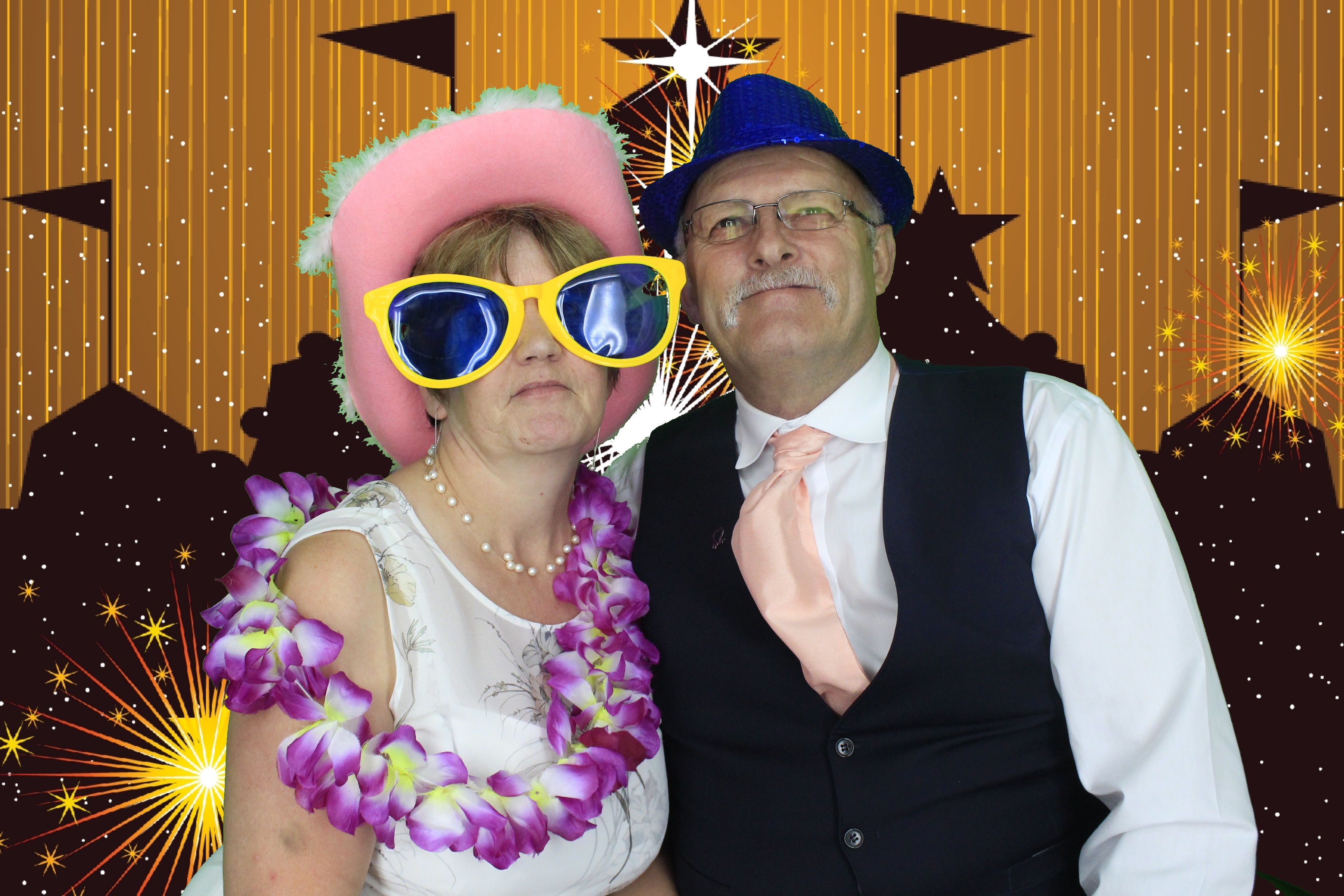 Graham and Rhiannon's Wedding | View more photos from the event at gallery.myphotoboothexperience.co.uk/u/MyPhotoBoothExperienceLtd/Graham-and-Rhiannons-Wedding